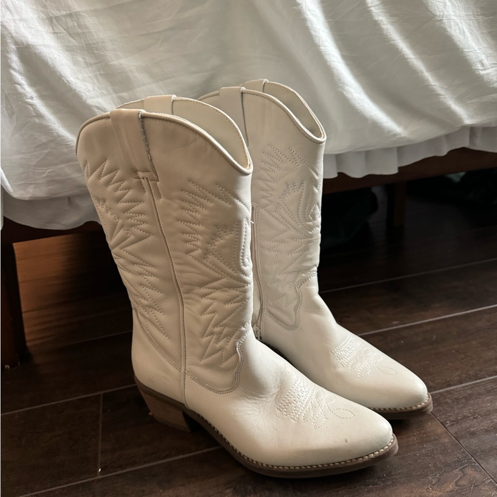 Brand new Cowgirl boots!